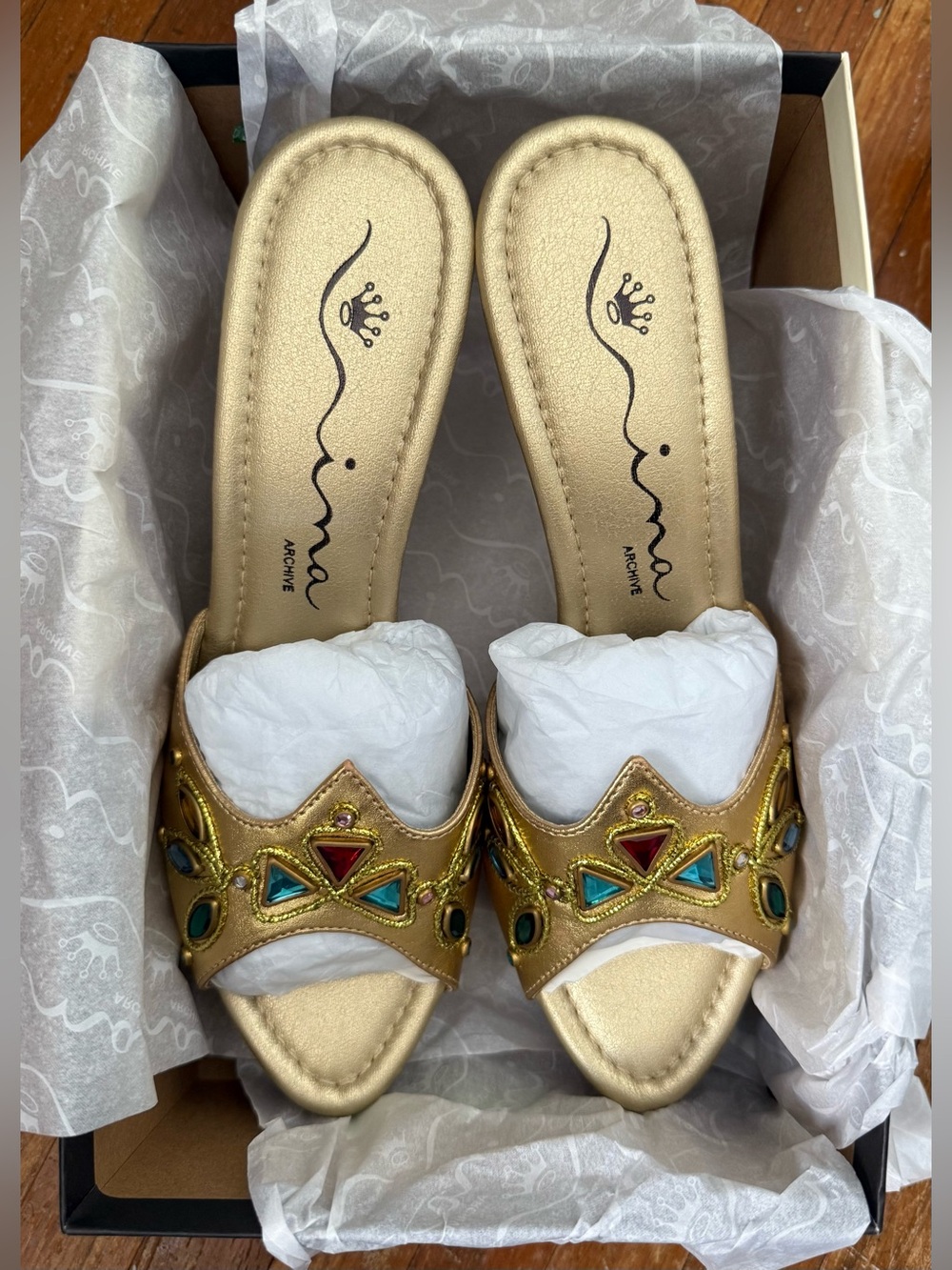 Nina Gold Bejeweled High Heels | NWT Size 7 - Picture 11 of 12